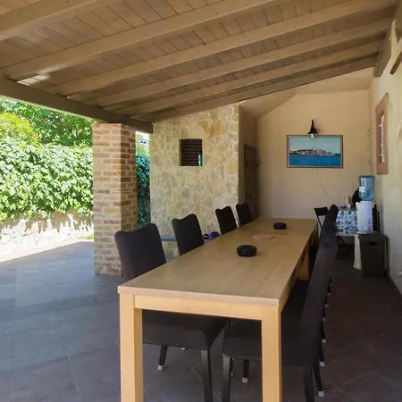 Apartment Apartments By The Sea Pirovac, Sibenik - 6280 Pirovac