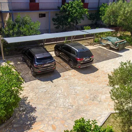 Apartment Apartments By The Sea Pirovac, Sibenik - 6280 *