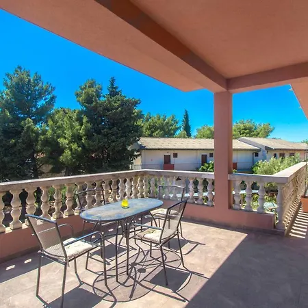 Apartment Apartments By The Sea Pirovac, Sibenik - 6280