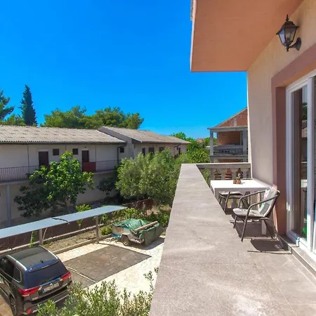 Apartments By The Sea Pirovac, Sibenik - 6280 Apartment *