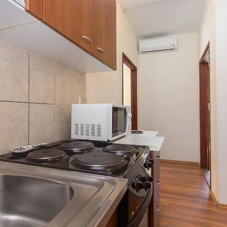 Apartments By The Sea Pirovac, Sibenik - 6280 Apartment Pirovac