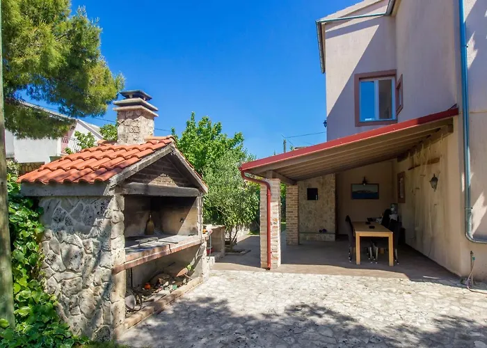 アパート By The Sea Pirovac, Sibenik - 6280 ピロヴァッツ