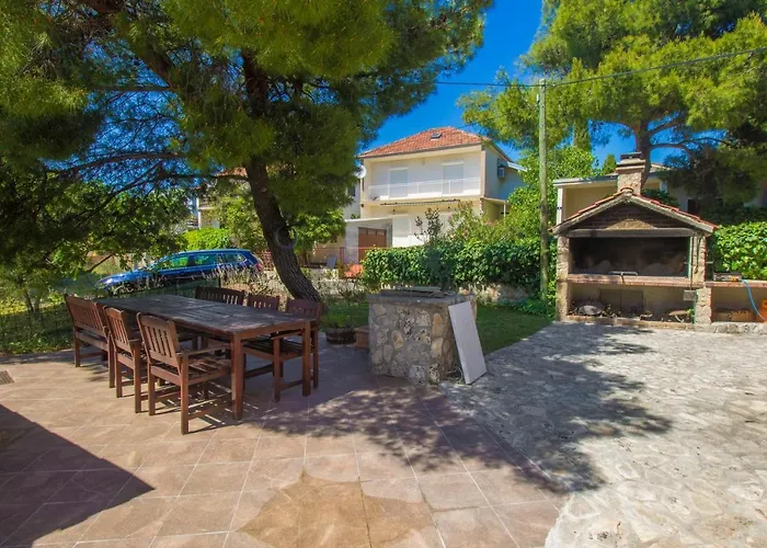 Apartments By The Sea Pirovac, Sibenik - 6280 *