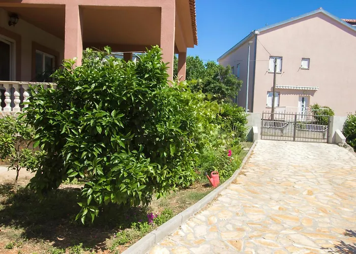 Apartamento By The Sea Pirovac, Sibenik - 6280 *